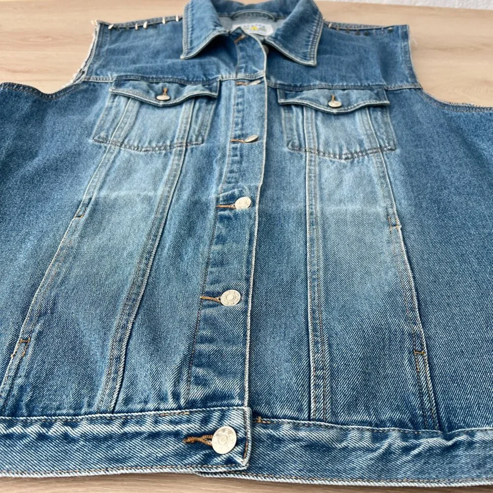 Vintage 90s Alaska Wilderness Gear 1959 Men's XL Blue Denim Vest (Customized)